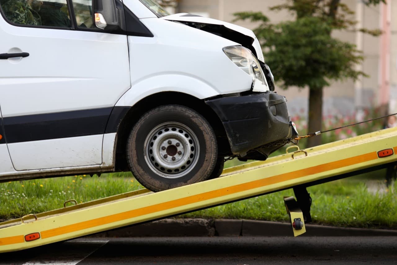 Houston commercial vehicle accident lawyer Hogan Leatherwood