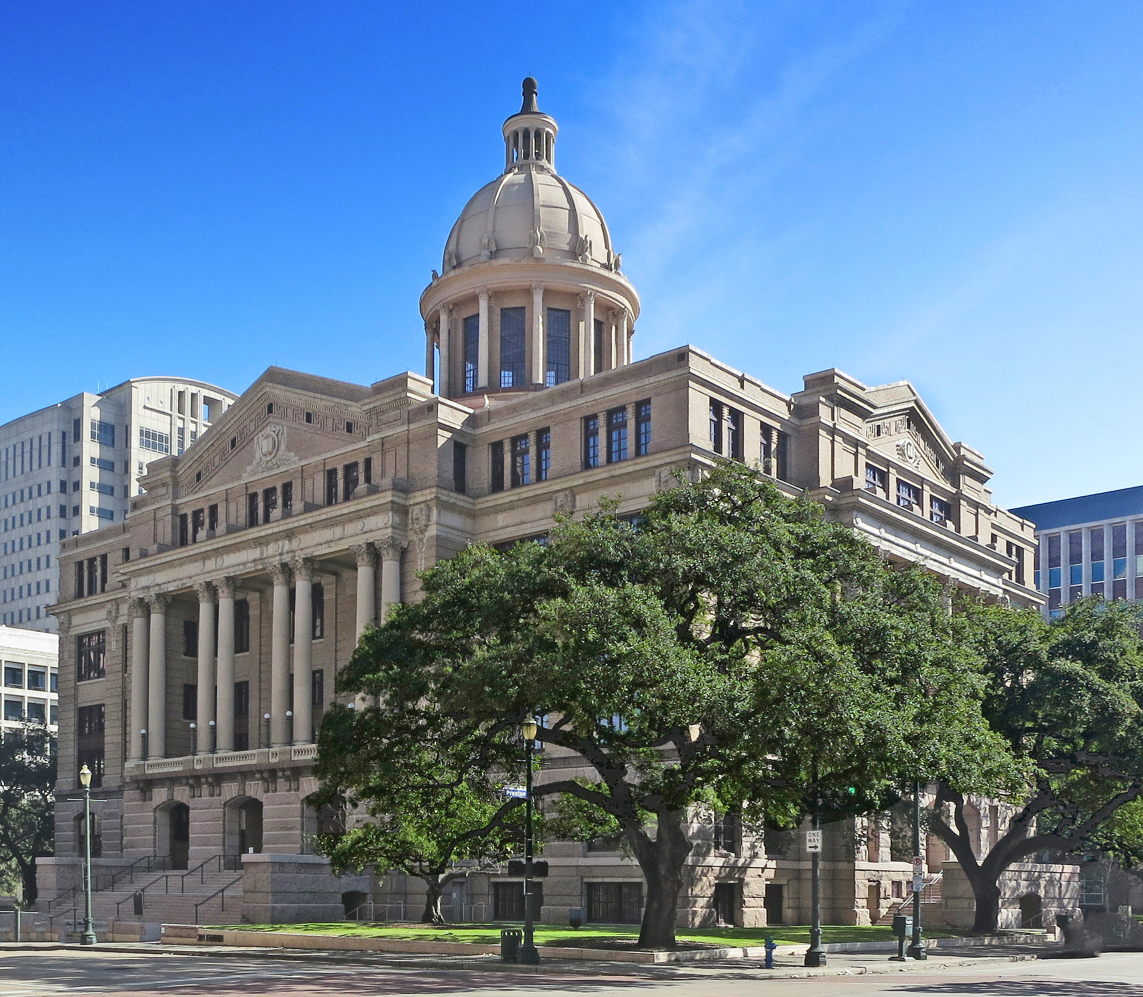 Leatherwood Law personal injury attorney with clients